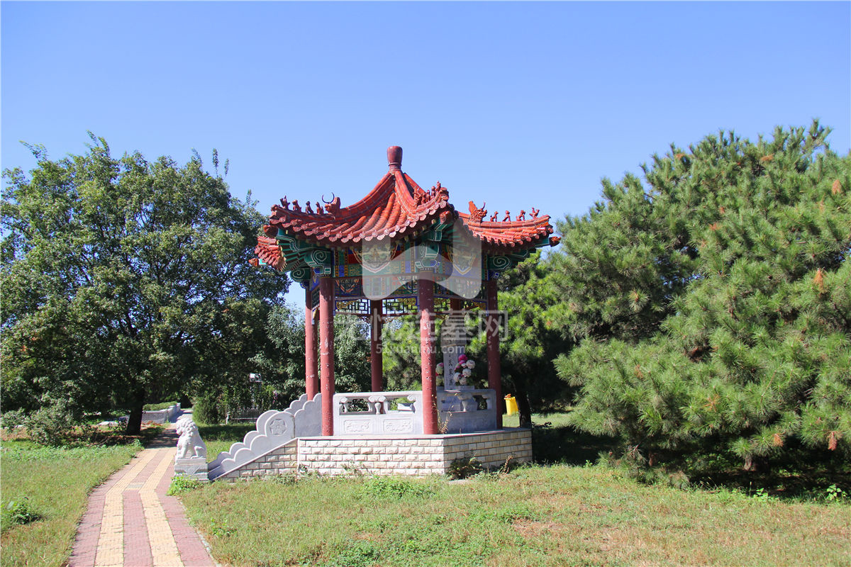 朝阳陵园凉亭