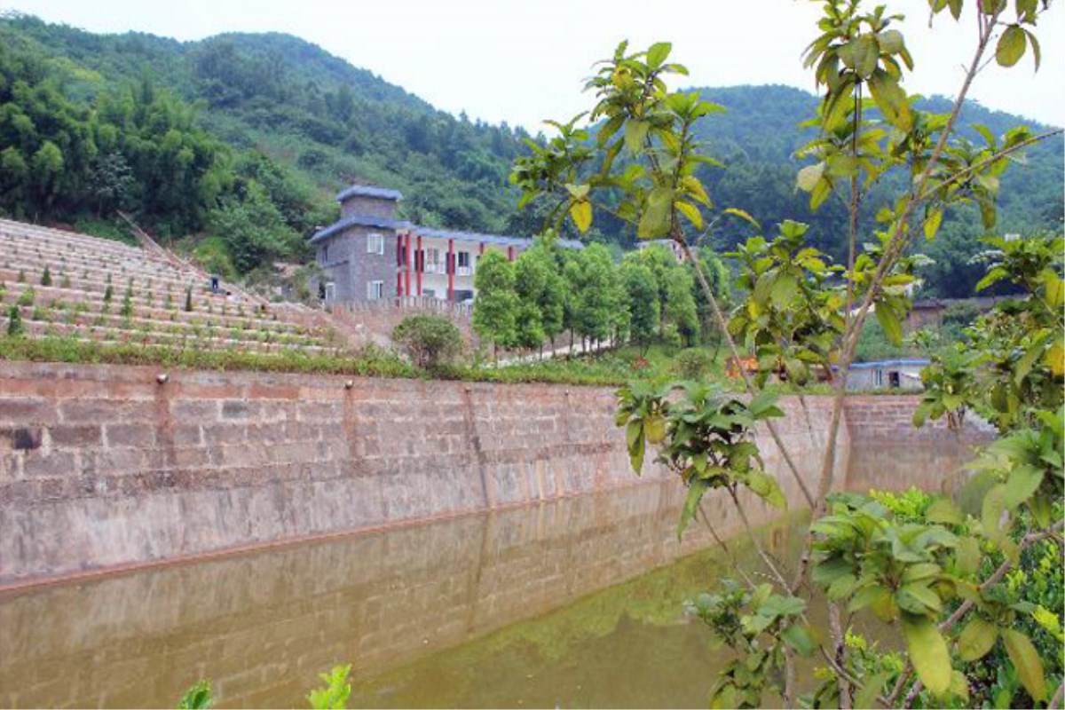 奇峰山陵园水系